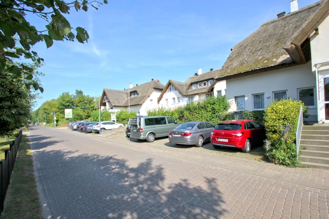 Strandhaus Mönchgut: Beachside Retreat with Spa Access Lobbe Exterior photo
